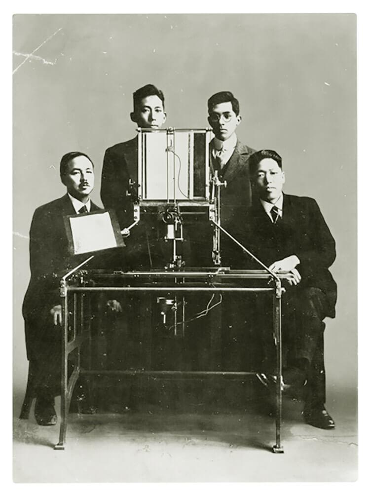 fotosatzmaschine-prototyp-1926