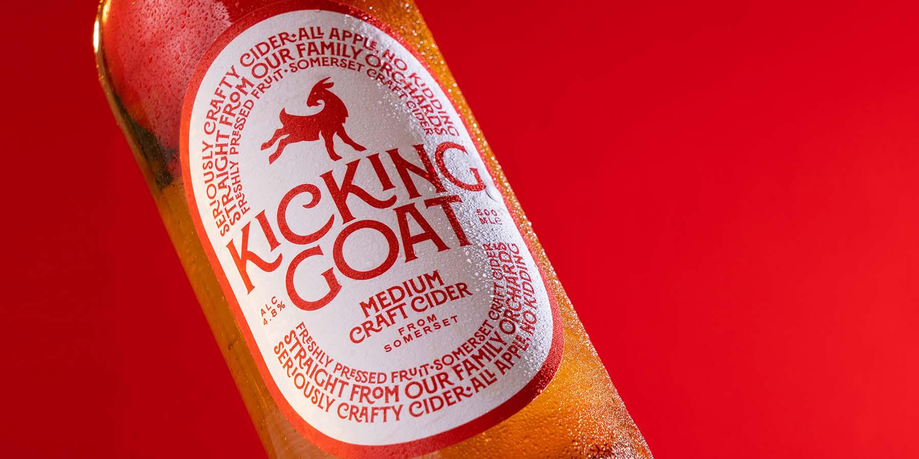 kicking-goat-cider-medium-close_2f28036a-67e1-47de-bc0f-7a089e201528_1800x900